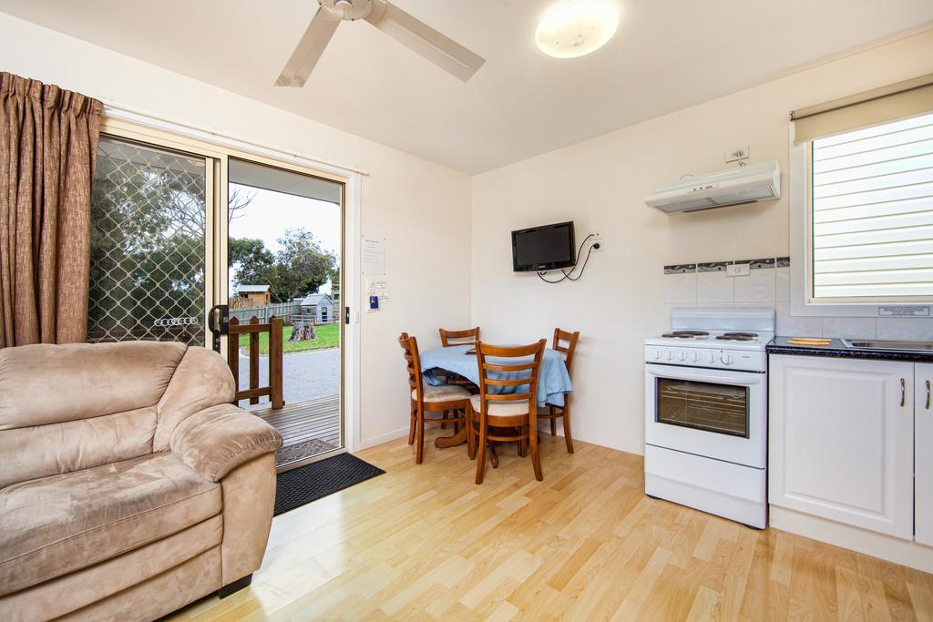 Wintersun Gardens Motel Bicheno Dış mekan fotoğraf
