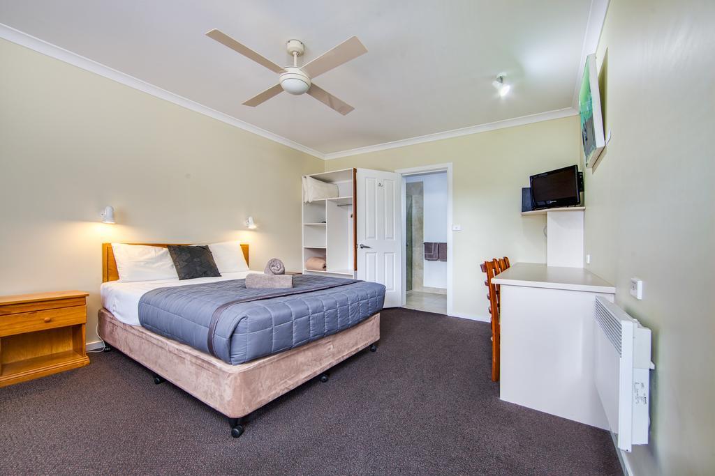 Wintersun Gardens Motel Bicheno Dış mekan fotoğraf