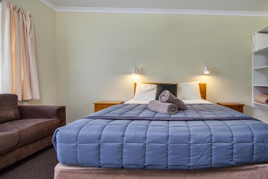 Wintersun Gardens Motel Bicheno Dış mekan fotoğraf