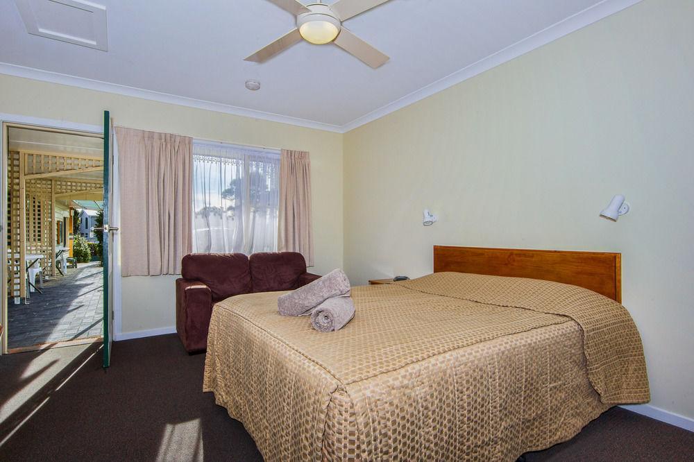 Wintersun Gardens Motel Bicheno Dış mekan fotoğraf
