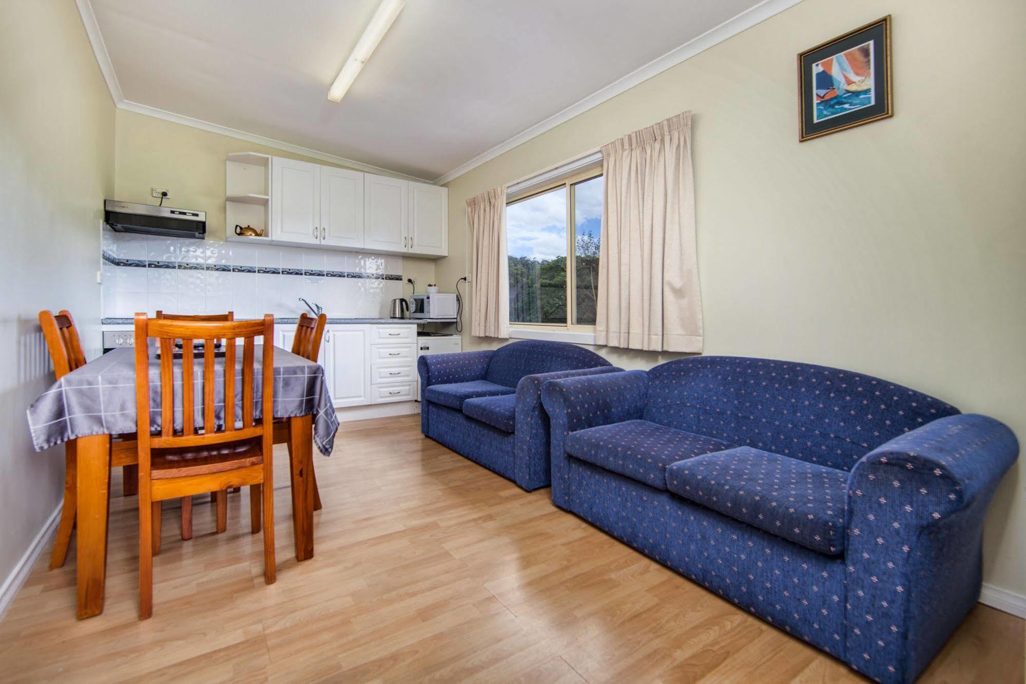 Wintersun Gardens Motel Bicheno Dış mekan fotoğraf