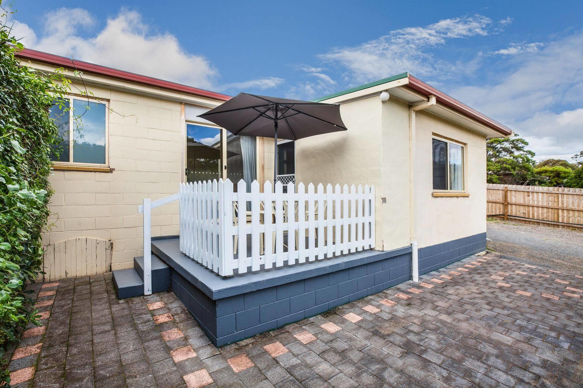 Wintersun Gardens Motel Bicheno Dış mekan fotoğraf