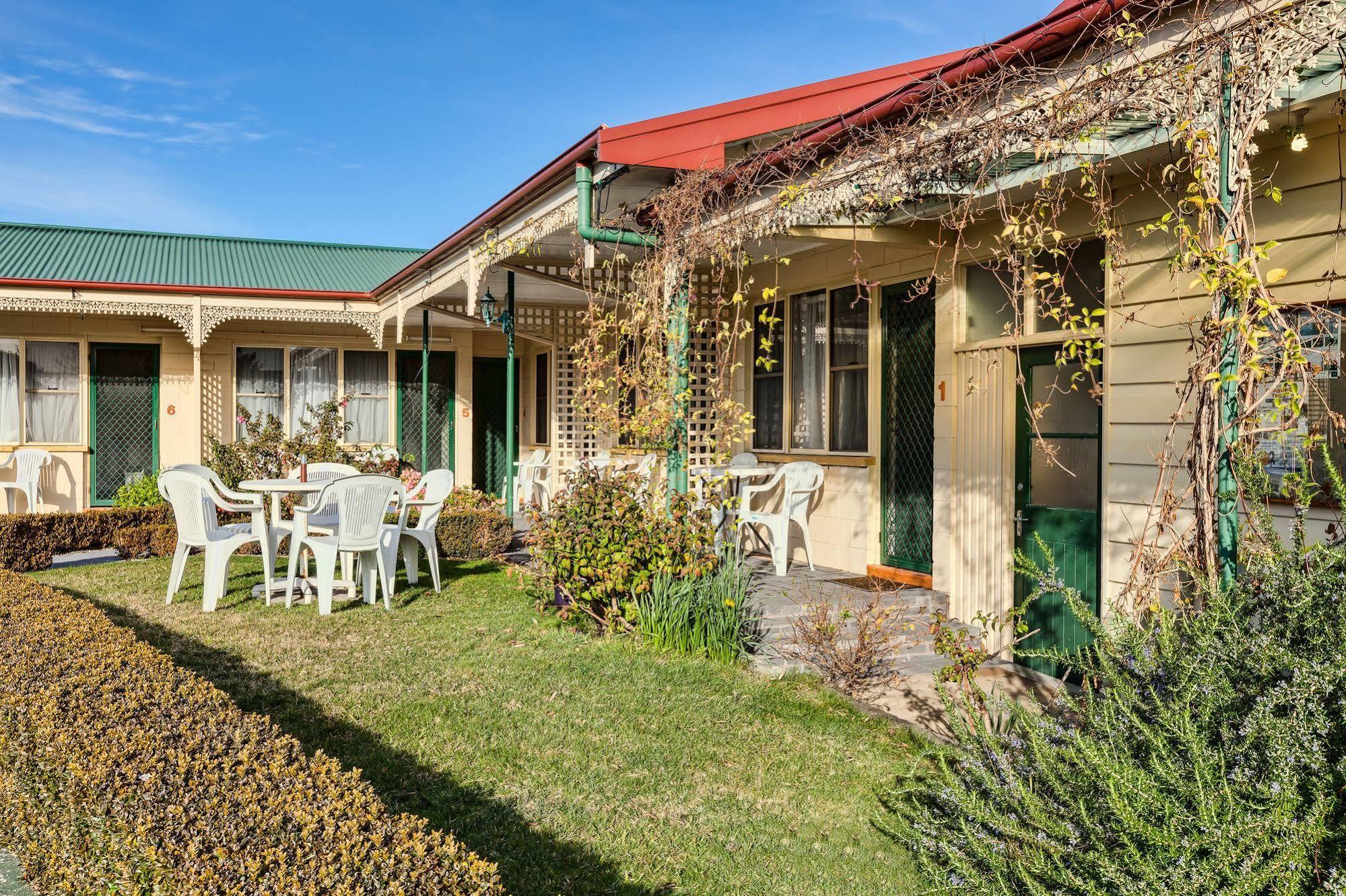 Wintersun Gardens Motel Bicheno Dış mekan fotoğraf